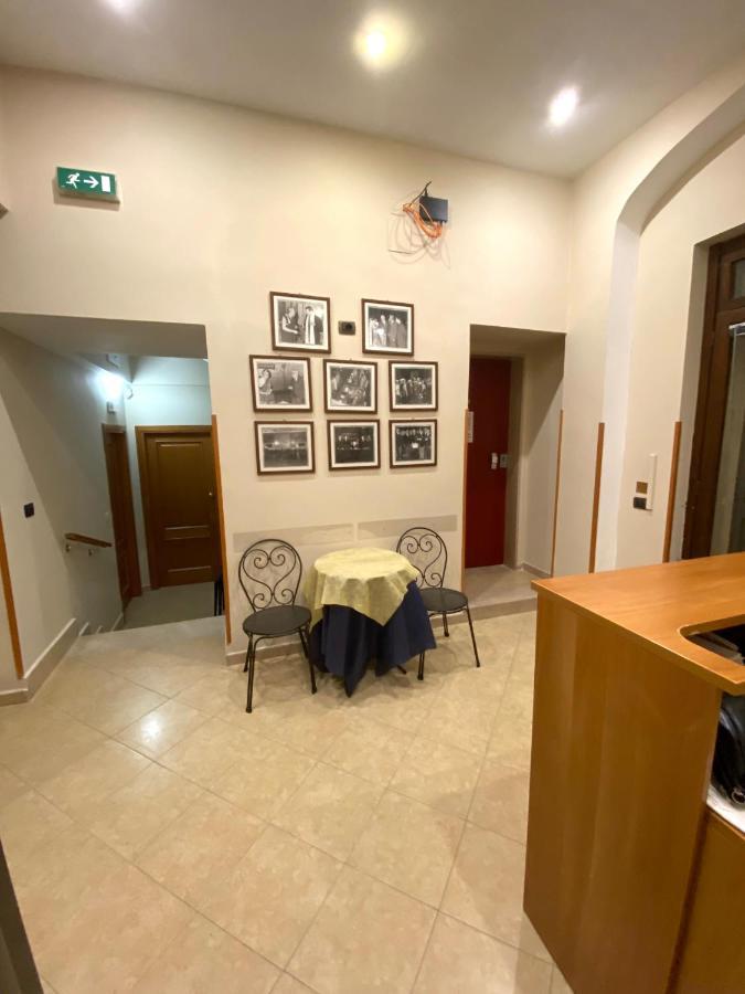 Albergo Ristorante Del Cacciatore Фоджиа Экстерьер фото